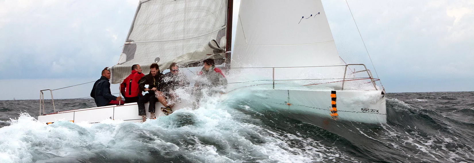 An easily transportable regatta boat